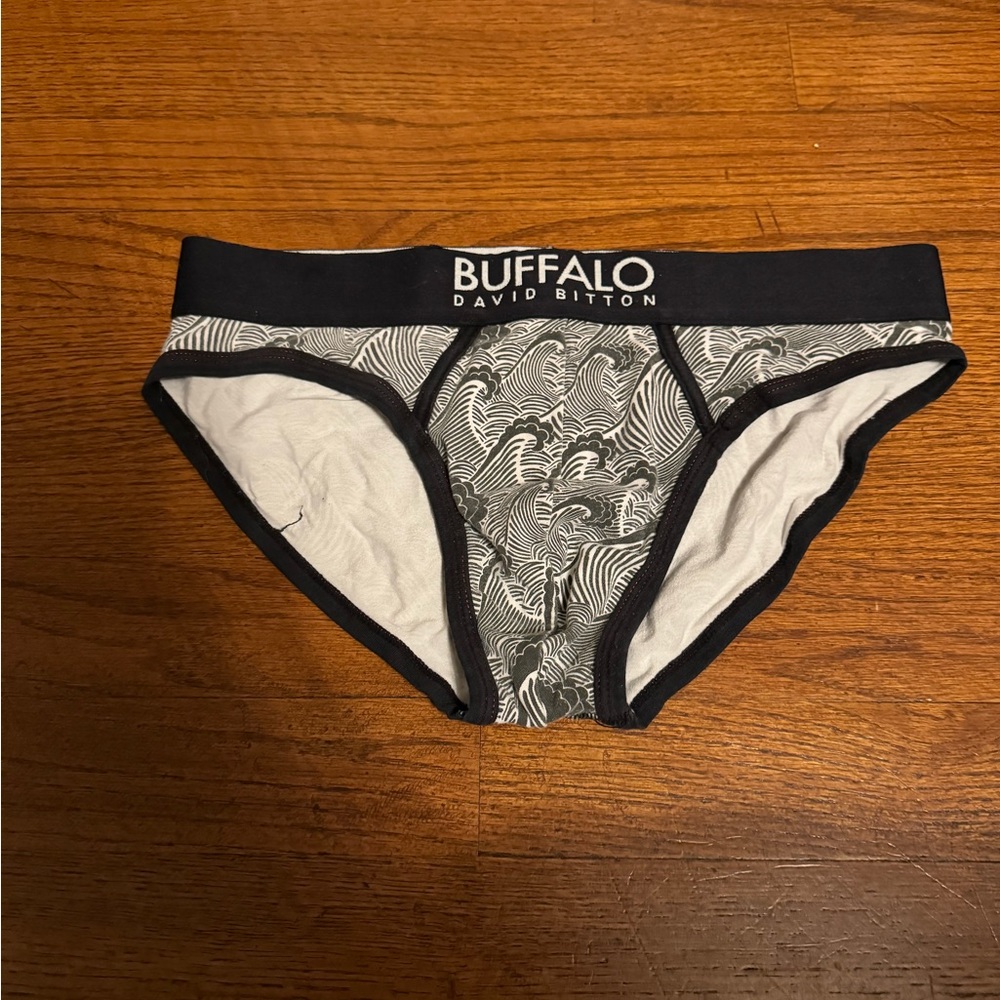 Buffalo briefs
